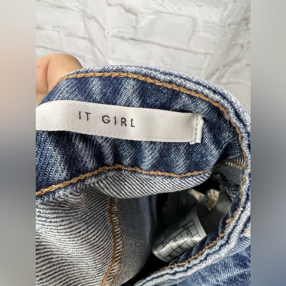 Guess IT Girl Capri - Picture 2 of 4